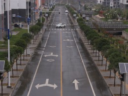 烏魯木齊機場改擴建工程飛行區場道工程 01 標段及圍界附屬工程標段順利通過行業驗收